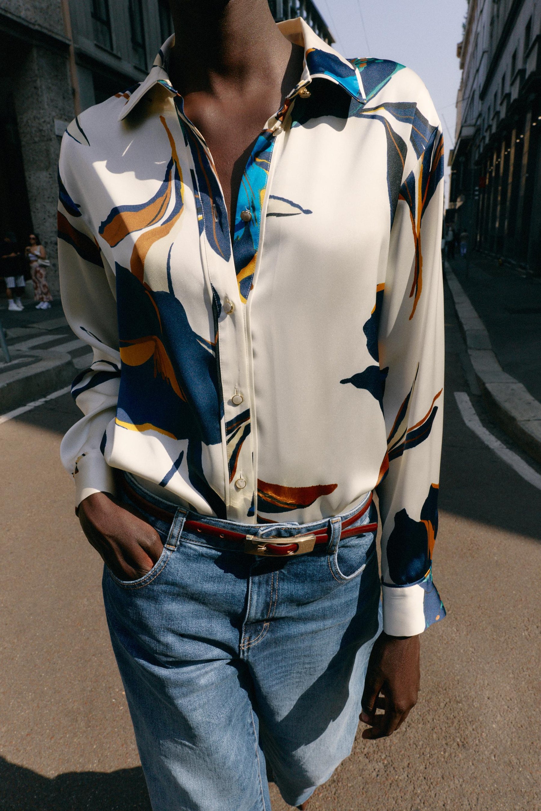 Satinhemd mit Blumenmuster