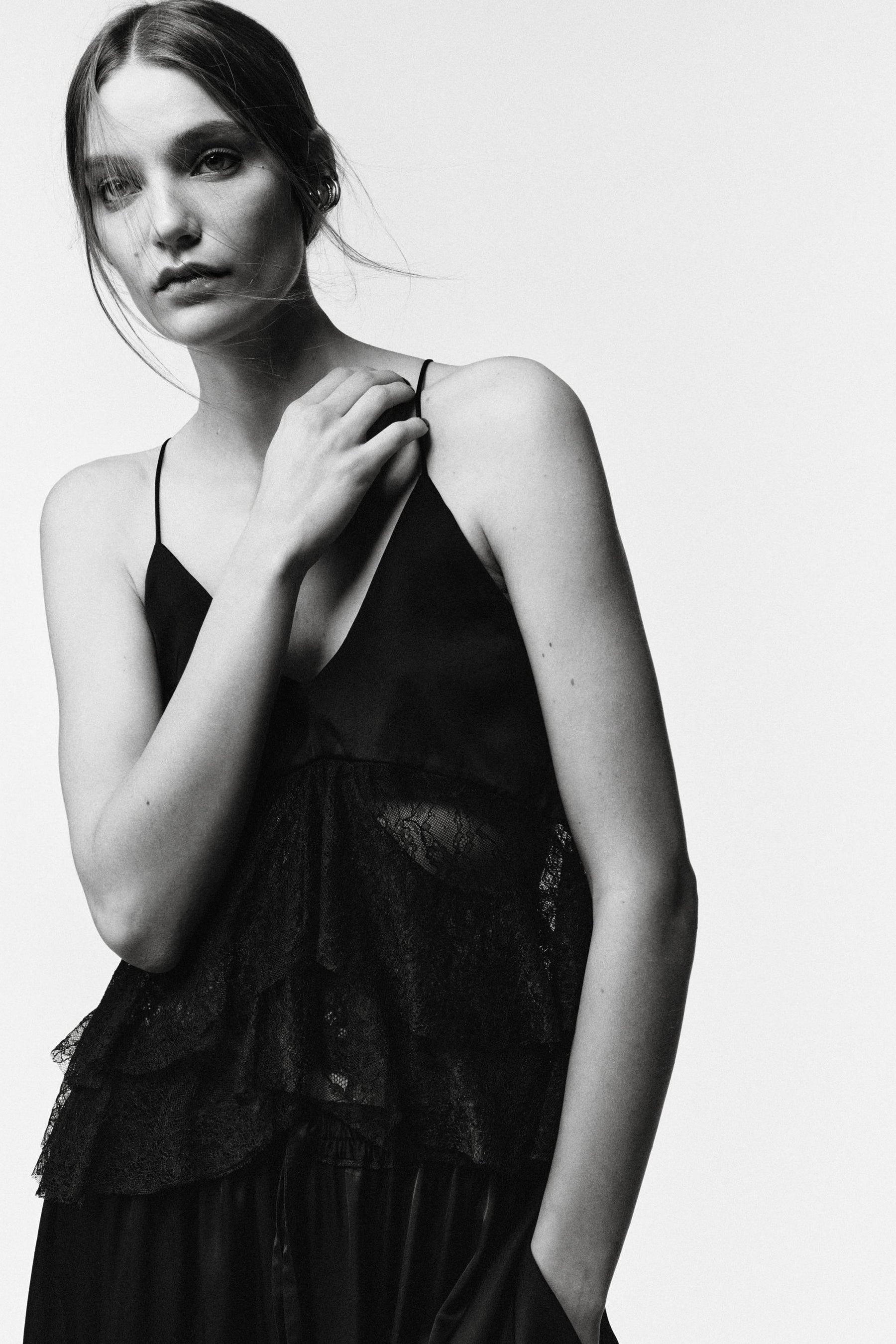 Oberteil aus kombinierter Spitze