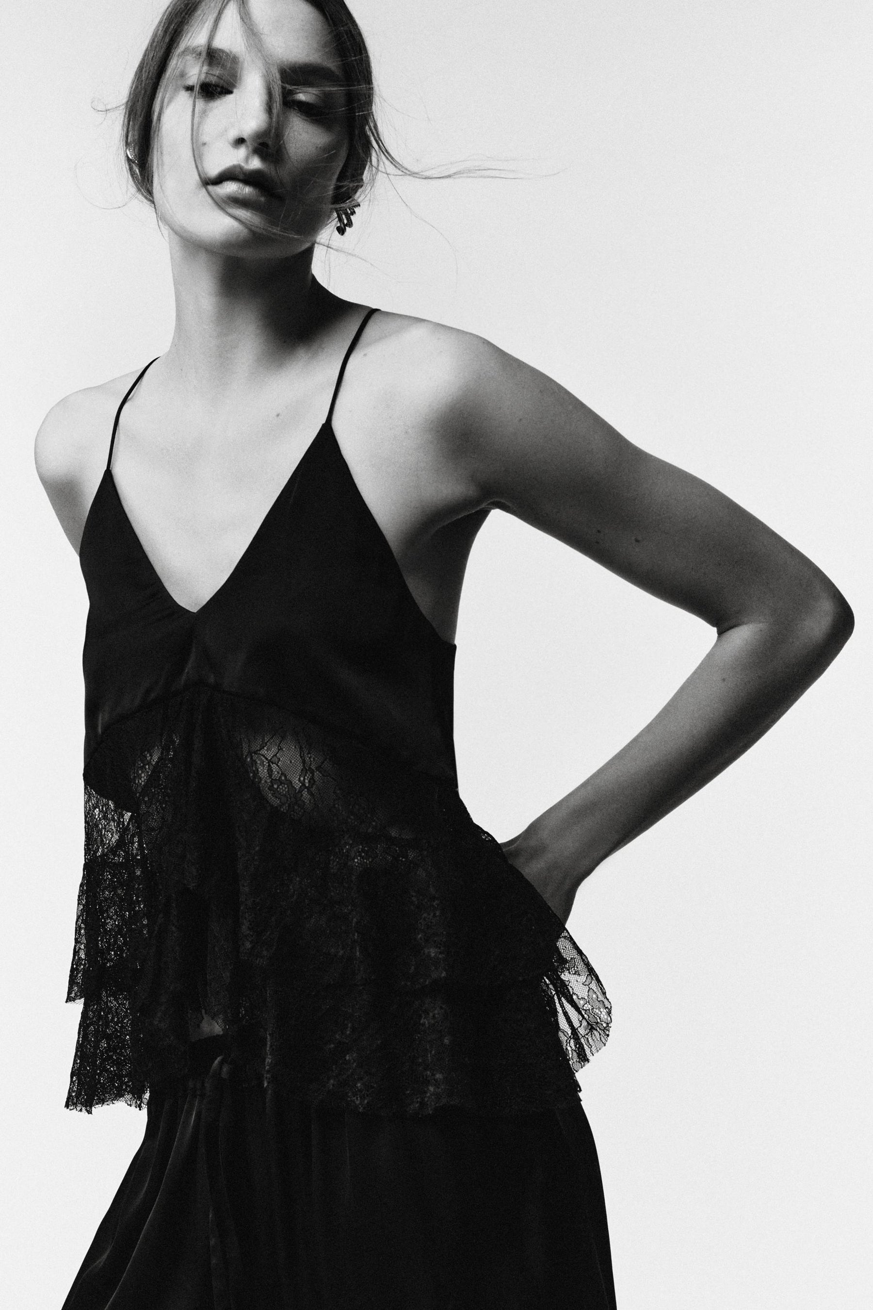 Oberteil aus kombinierter Spitze