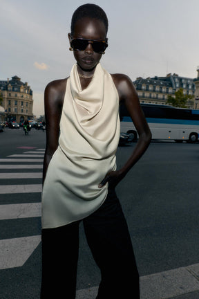 ASYMMETRISCHES SATIN-TOP