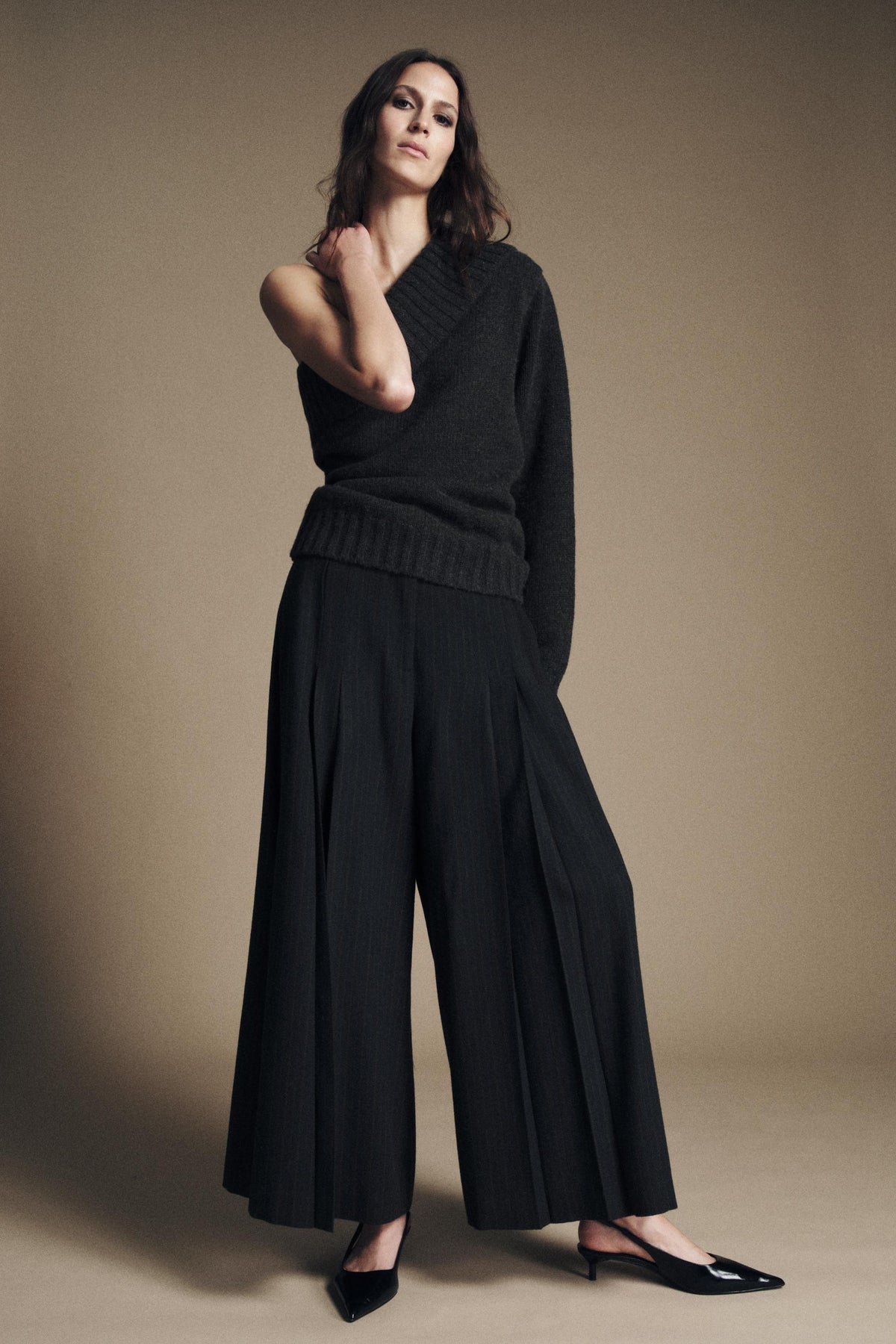 Gestreifte Hose mit weitem Bein