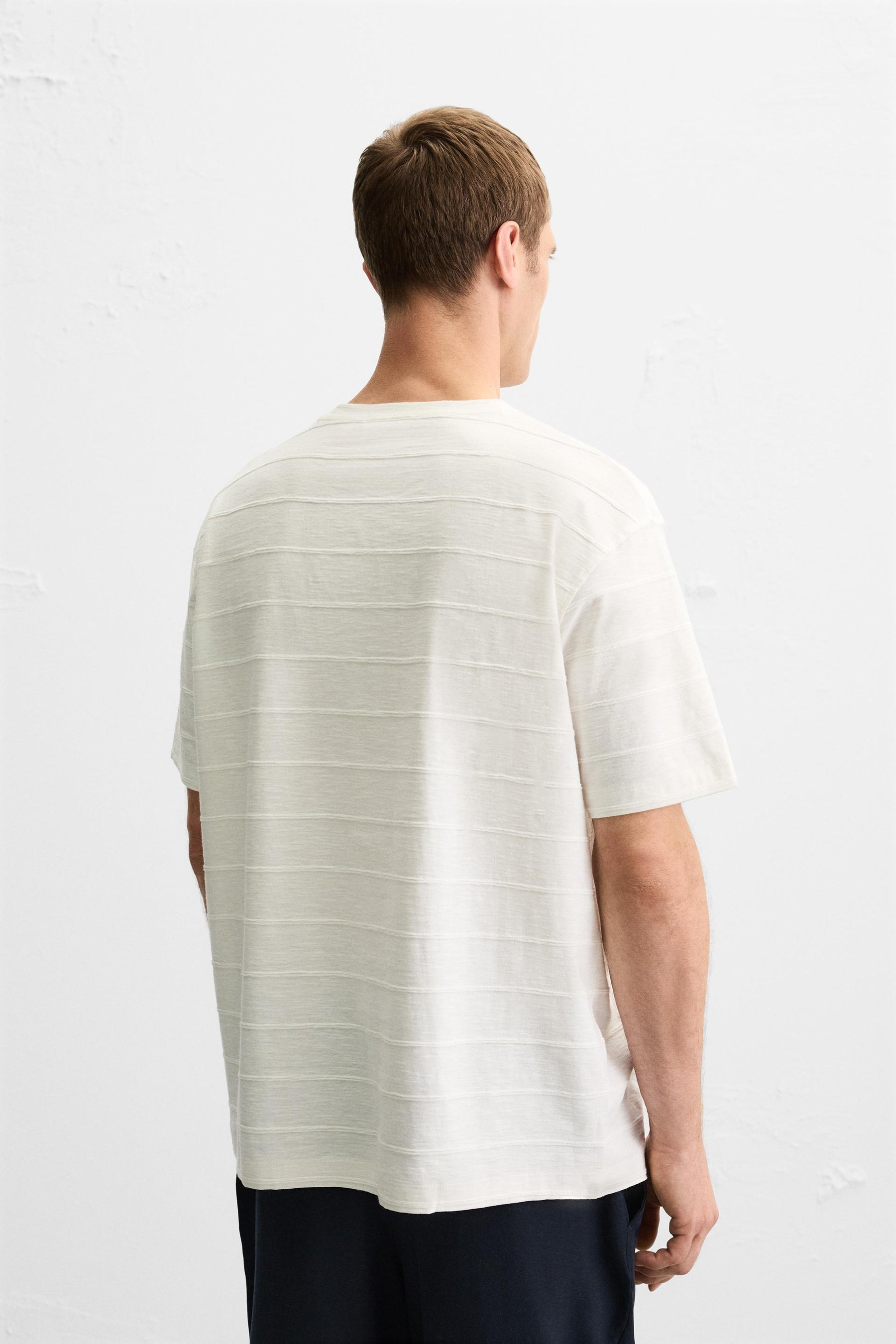 STRIPED IRREGULAR TEXTURE T-SHIRT - Image 3