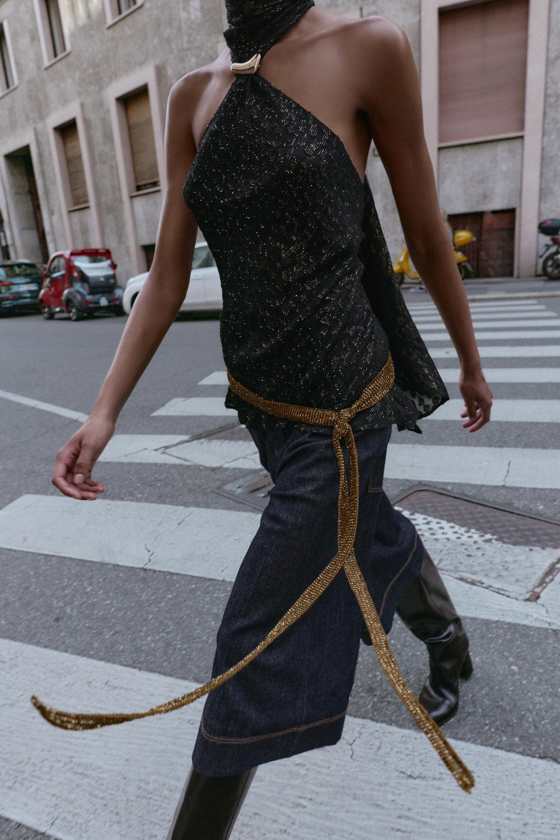 Neckholder-Top mit Metallic-Besatz