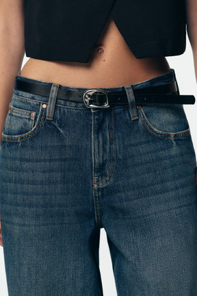 Hochtaillierte Culottes-Jeans mit Gürtel