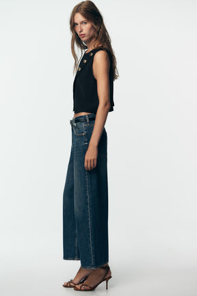 Hochtaillierte Culottes-Jeans mit Gürtel