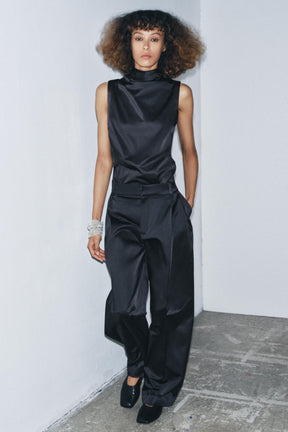 Ärmelloses Satin-Top