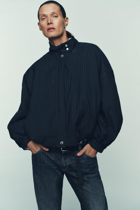 Nadelstreifen-Bomberjacke