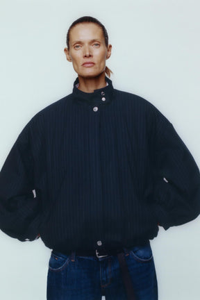 Nadelstreifen-Bomberjacke