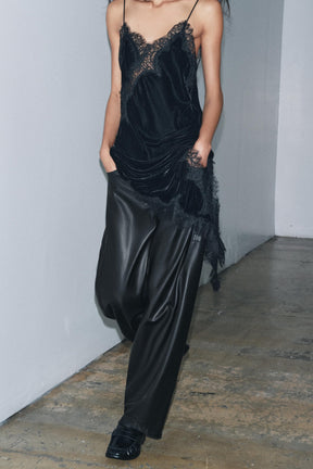 Ballonhose in Lederoptik