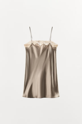 SPITZEN-CAMISOLE-KLEID