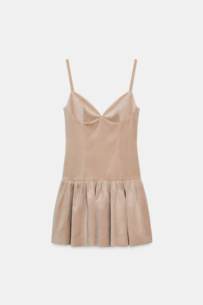 Voluminöses Trägerkleid