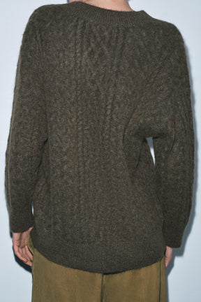OVERSIZED CABLE KNIT JUMPER - Image 3
