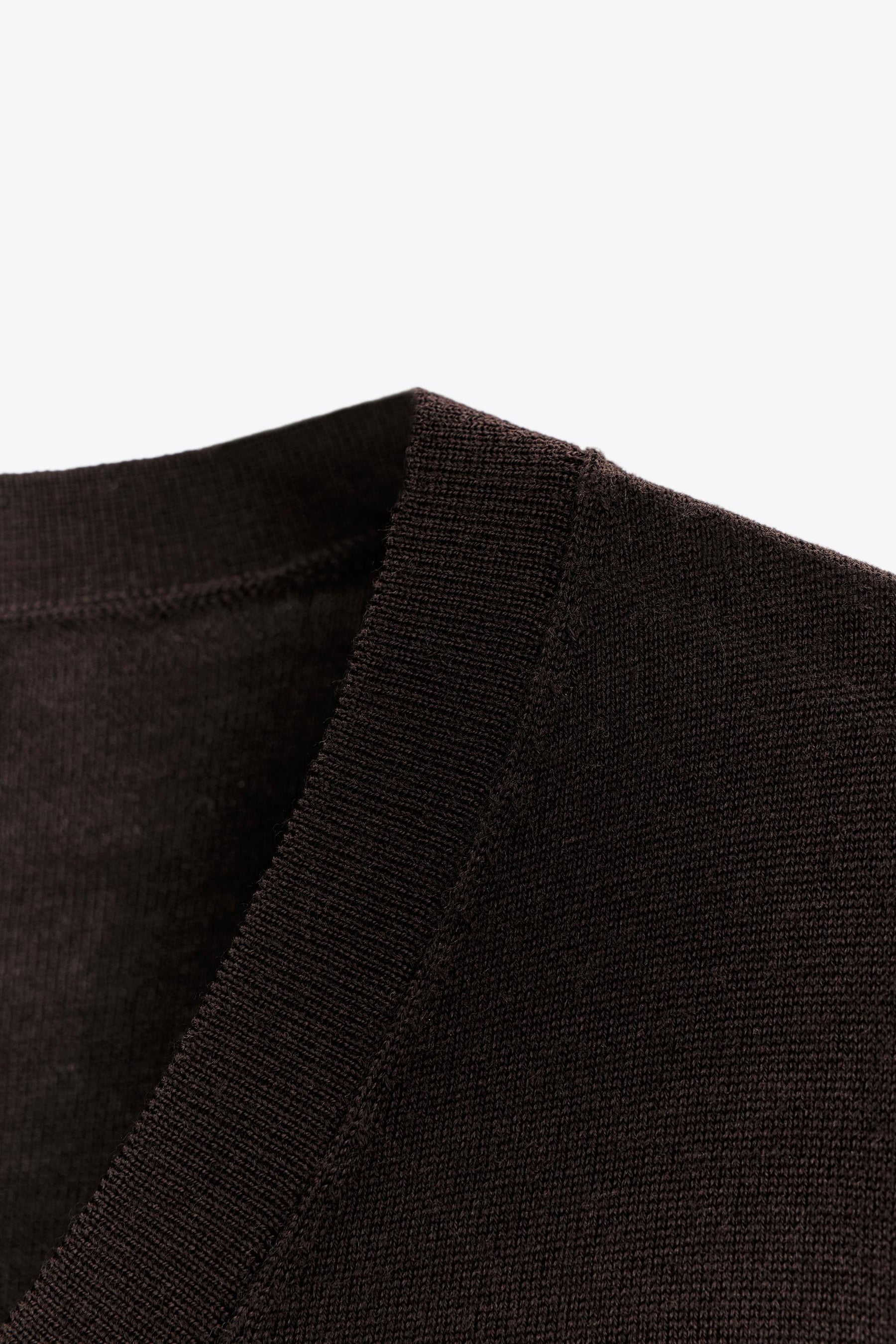 Wollpullover mit kurzen Ärmeln