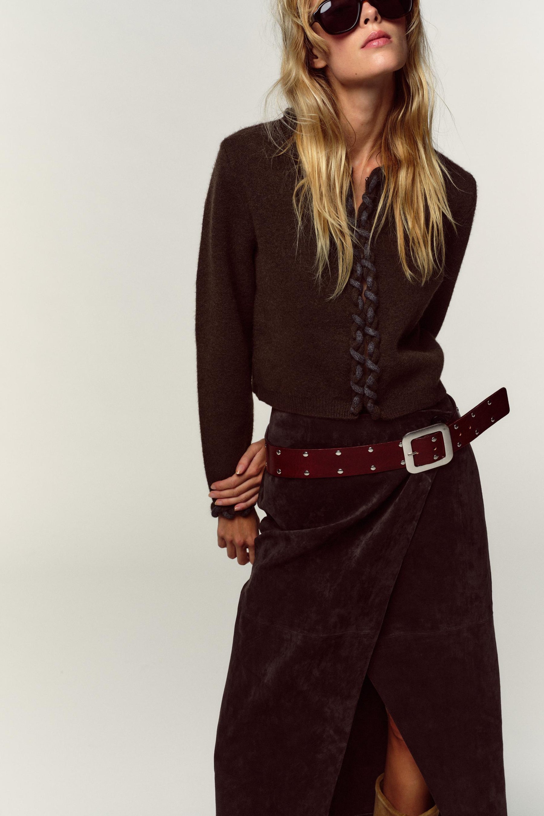 Strickjacke mit eingewebtem Besatz