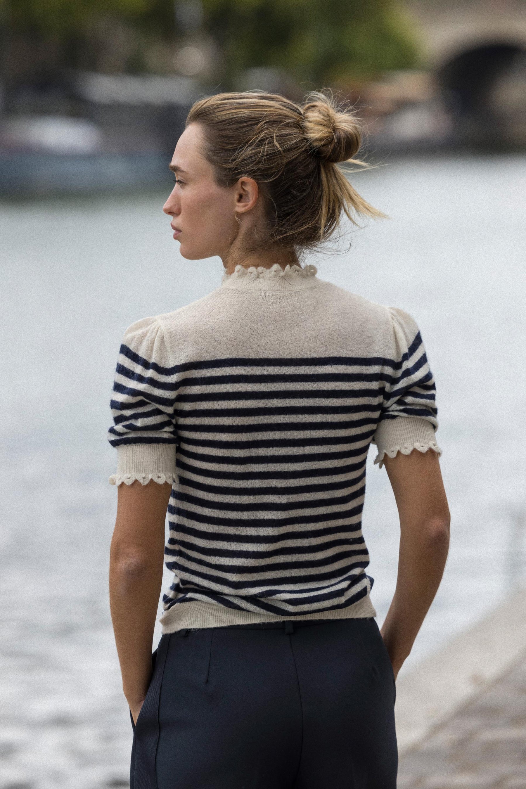 Gestreifter Strickpullover