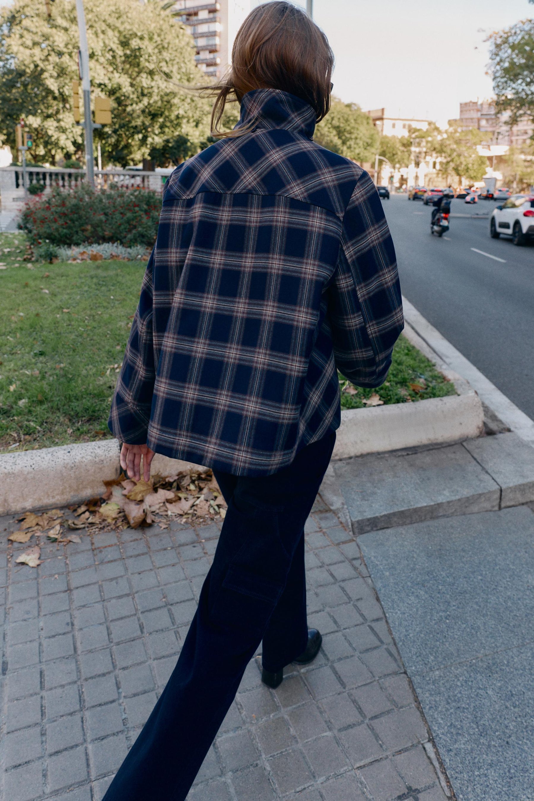 Karierte Daunenjacke