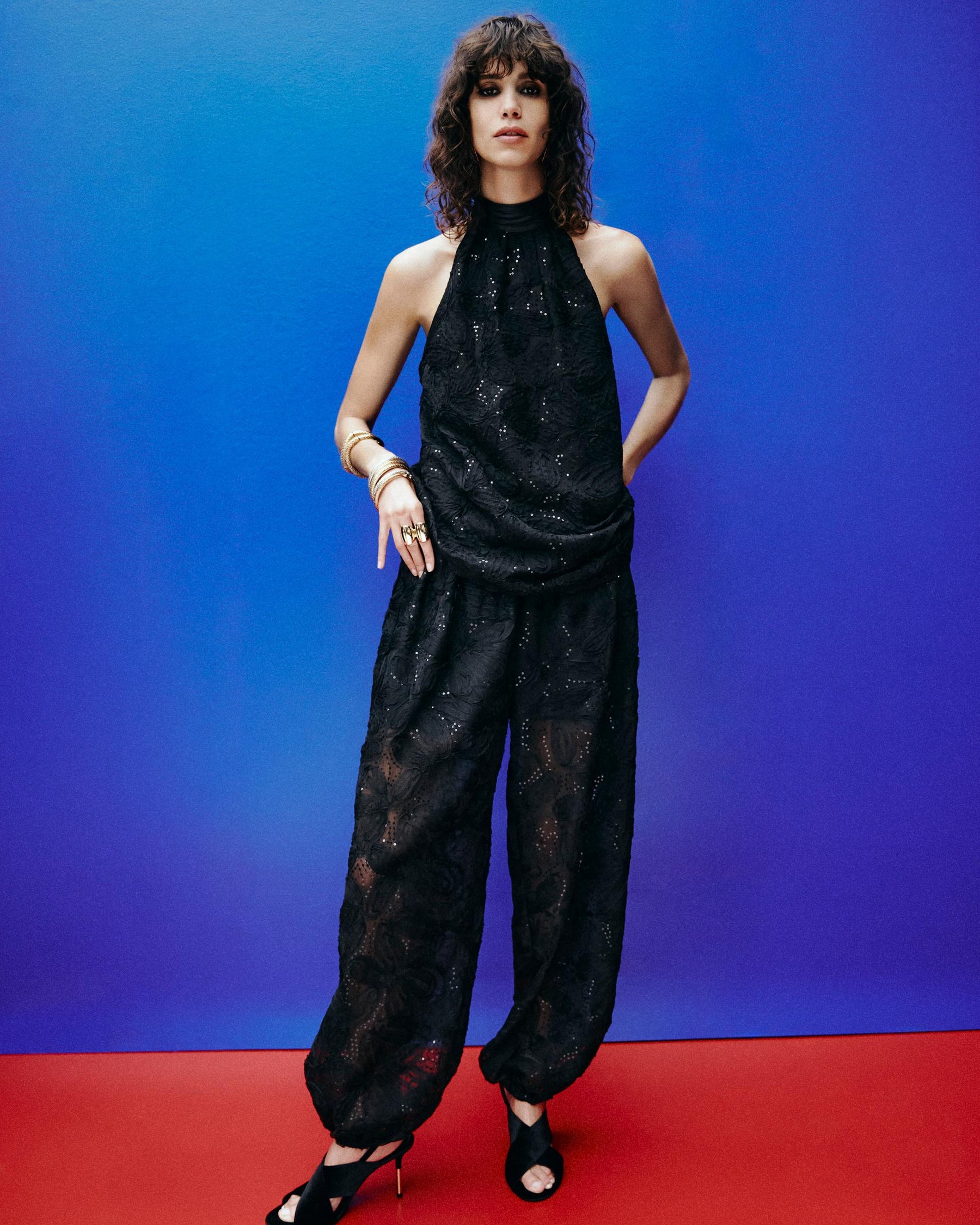 Crossover-Sandalen mit Absatz