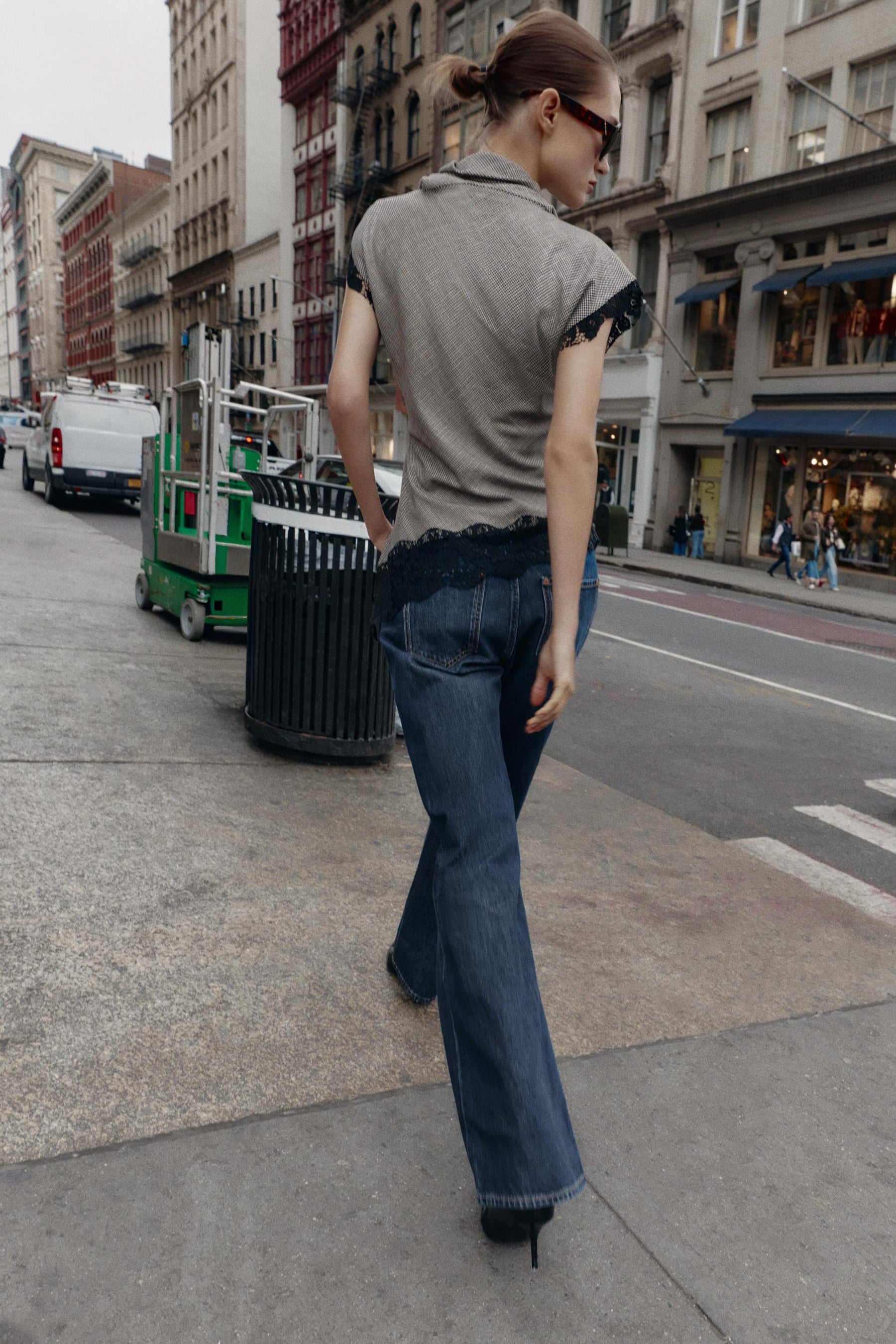 Spitzentop mit Hahnentrittmuster