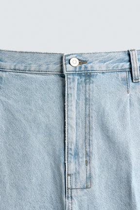 PLEATED RELAXED FIT DENIM BERMUDA SHORTS - Image 9