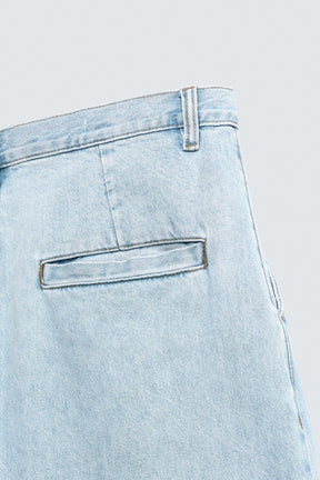 PLEATED RELAXED FIT DENIM BERMUDA SHORTS - Image 10