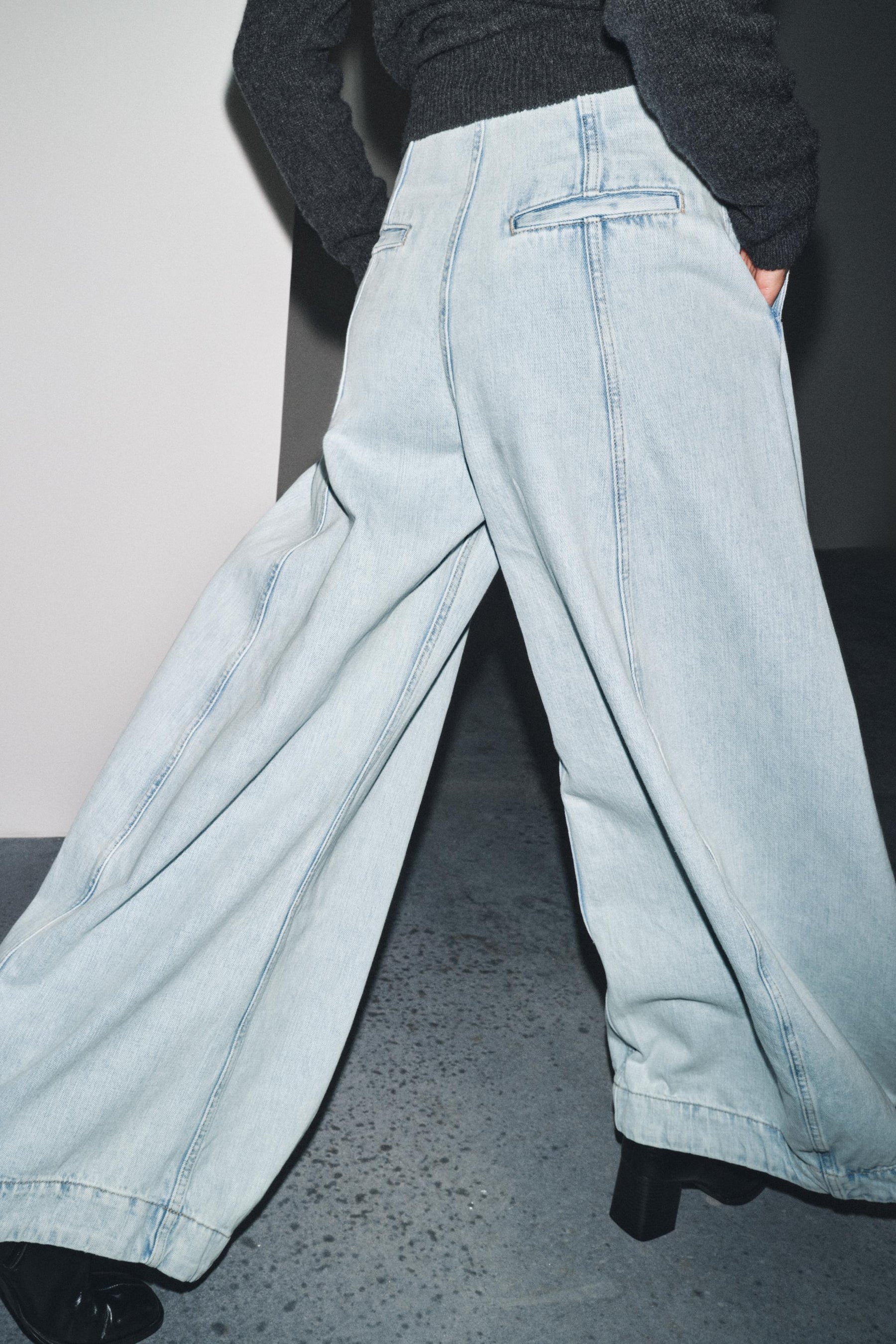 High-Waist Balloon Jeans
