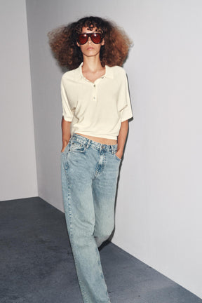 Relaxed Mid-Waist Jeans