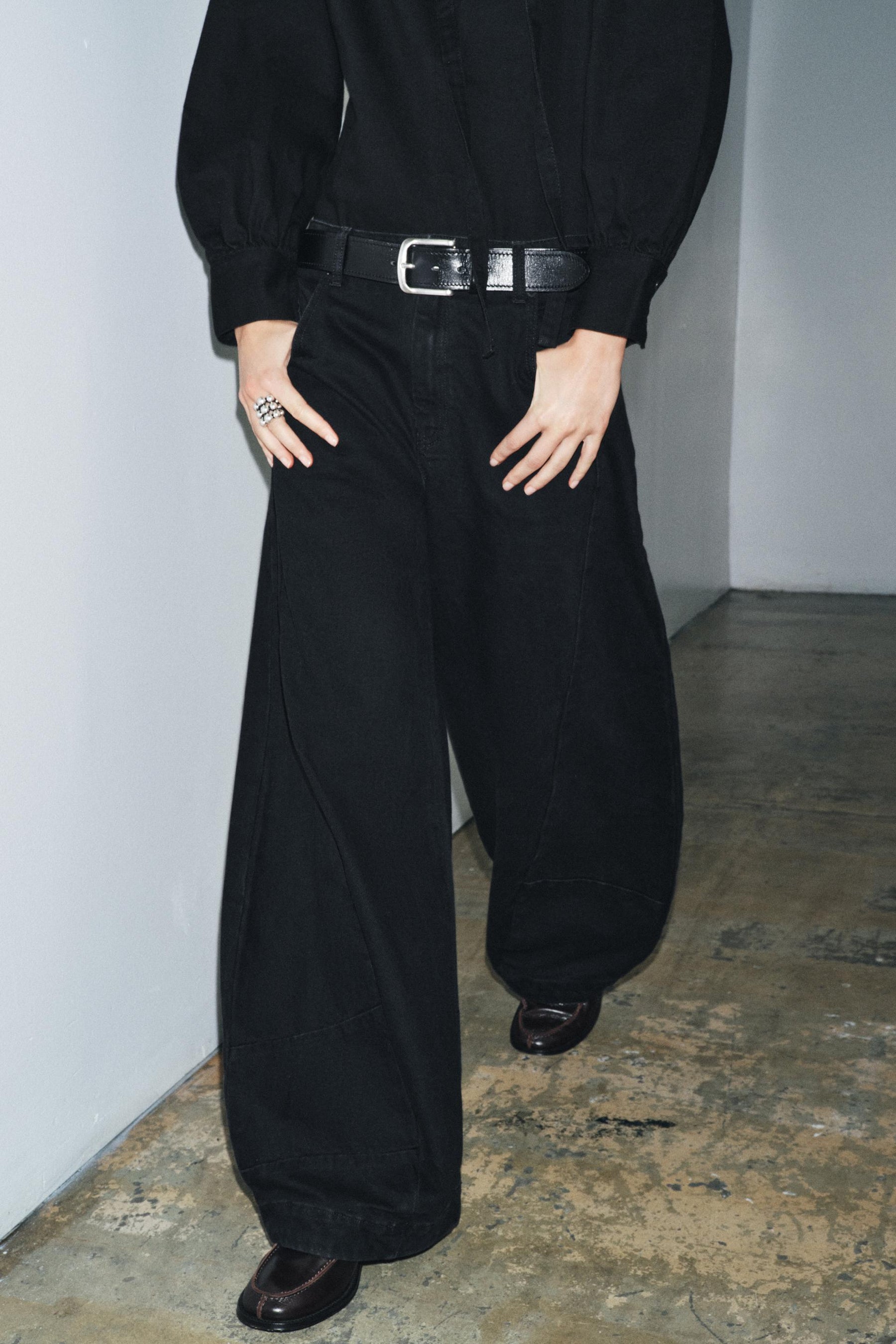 Hüftjeans mit Ballonform