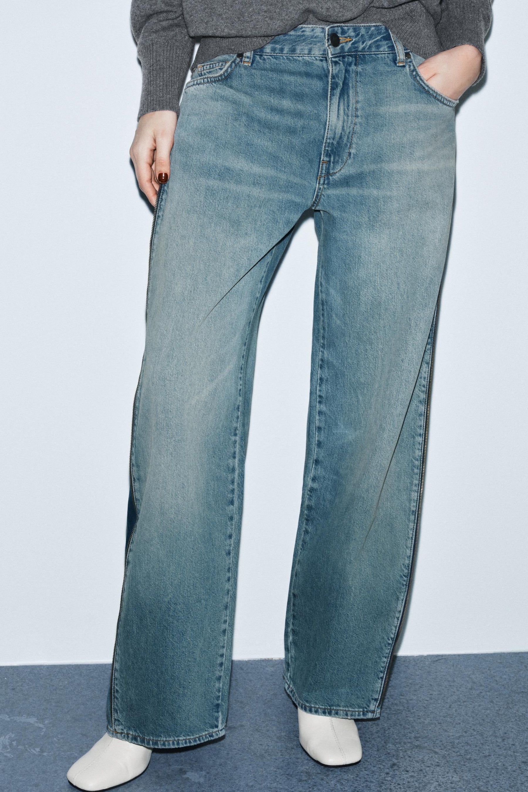 Jeans mit mittelhohem Bund und Reißverschlüssen
