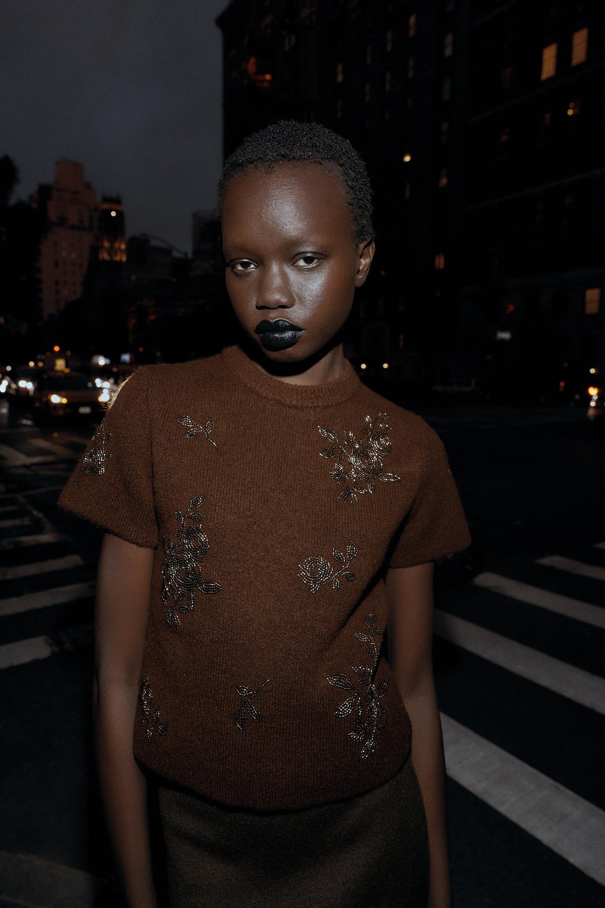 Kurzarmpullover mit Perlenbesatz