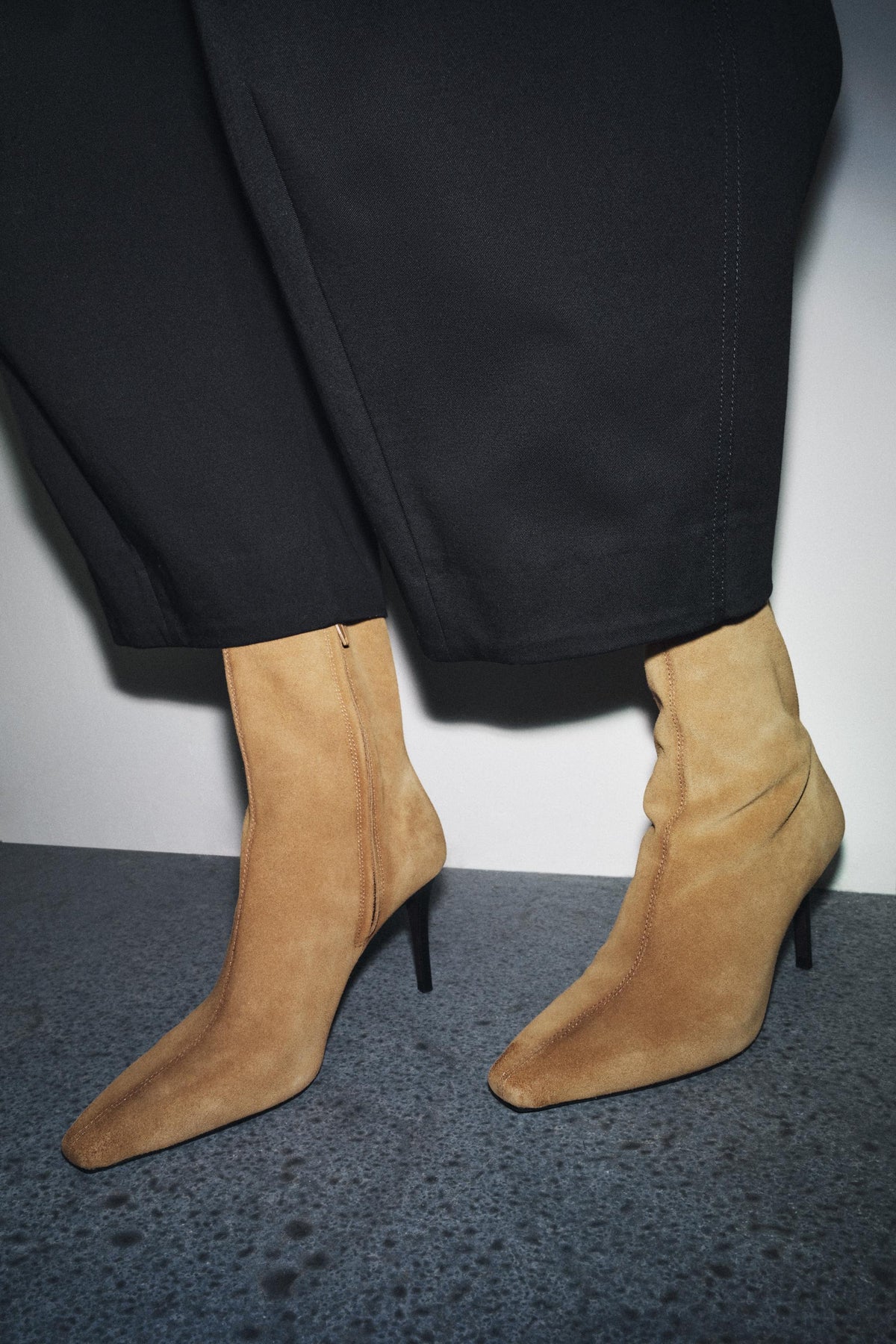 WILDLEDER-ANGLE-BOOTS