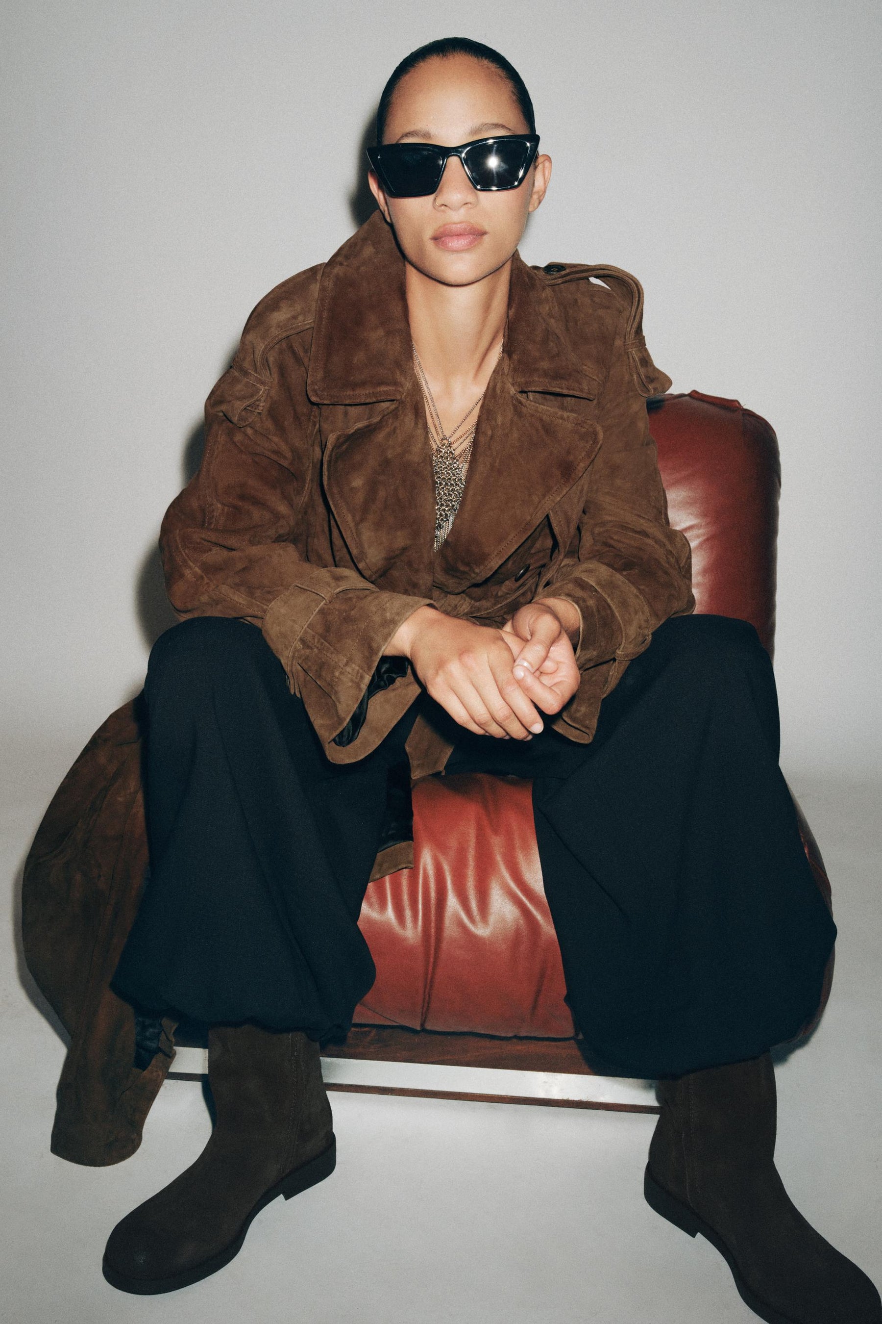 WILDLEDER-ANGLE-BOOTS