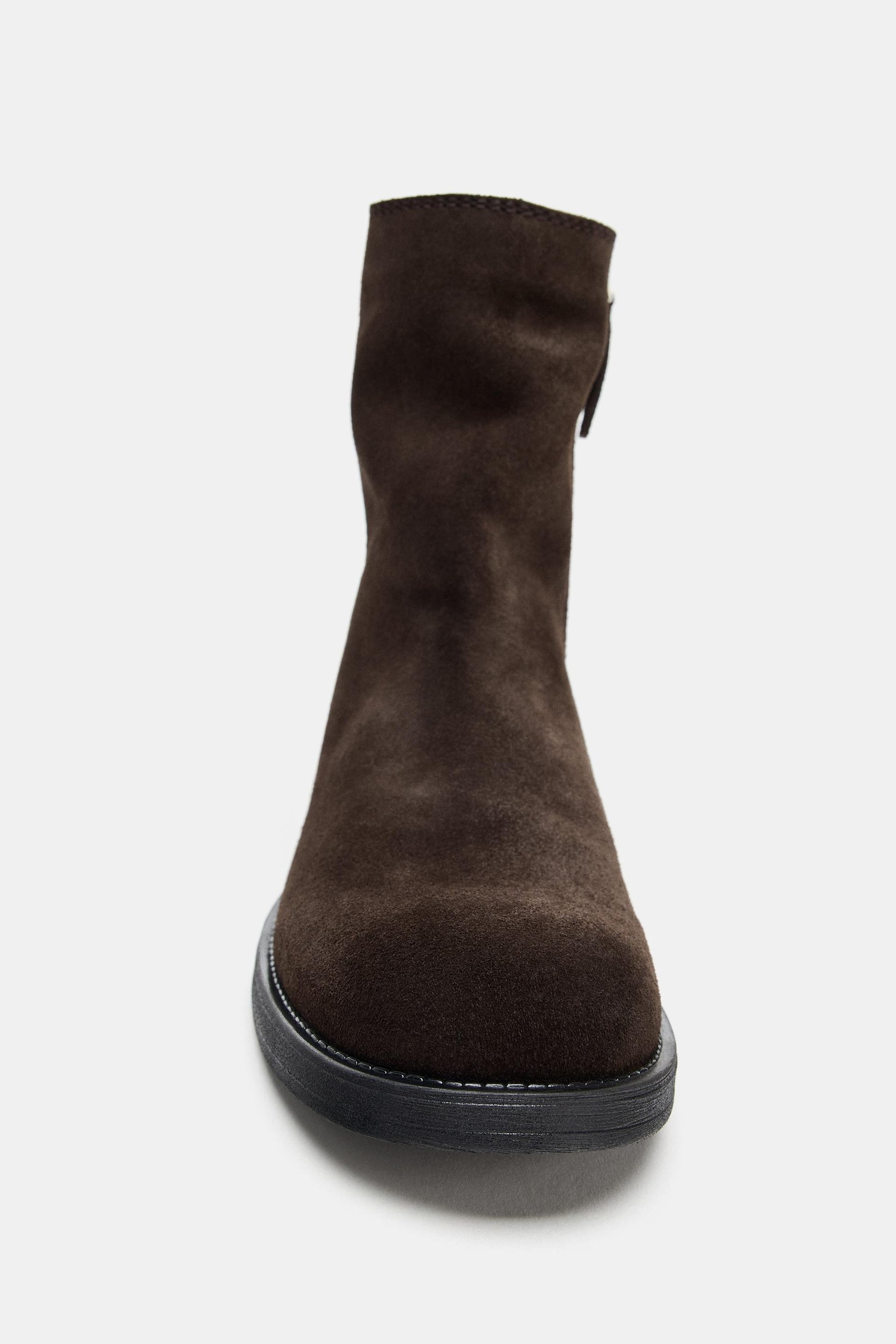 WILDLEDER-ANGLE-BOOTS