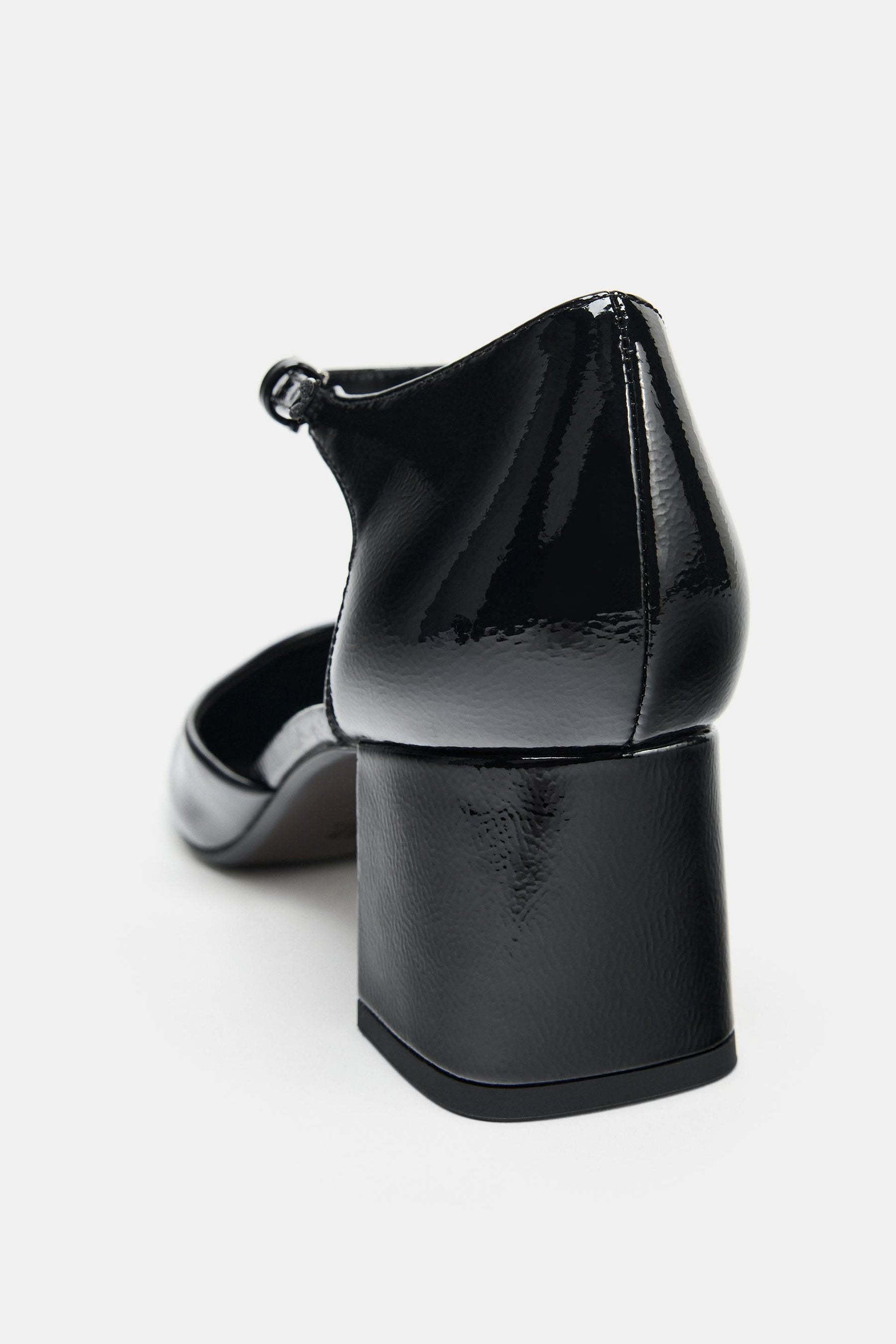 Mary Jane Schuhe in Lackoptik