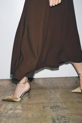 Satin-Riemchenschuhe mit hohem Absatz