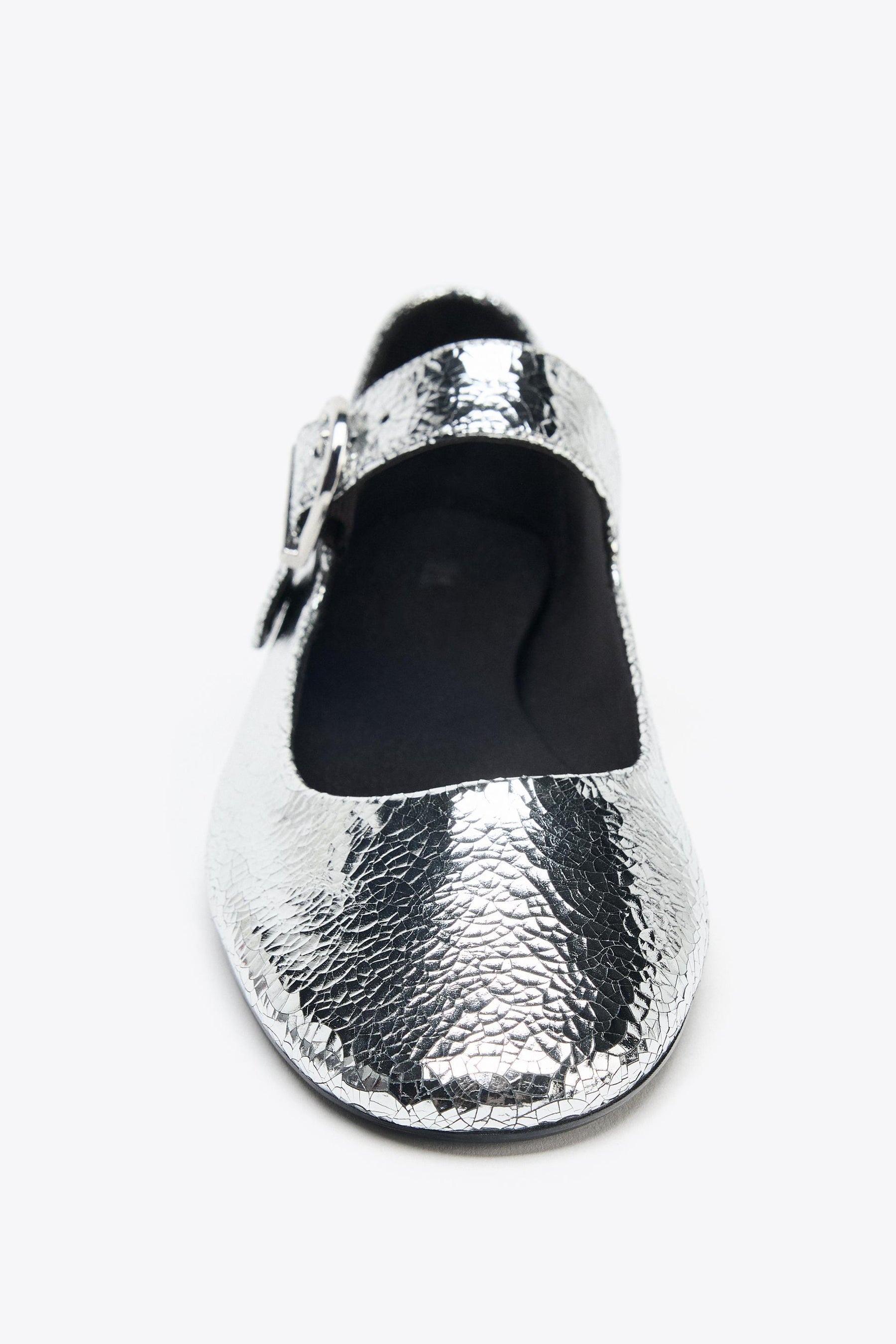 Ballerinas aus Metallic-Leder