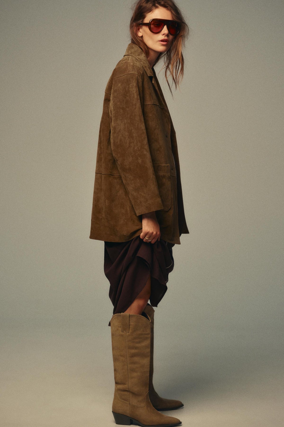 Kniehohe Wildlederstiefel