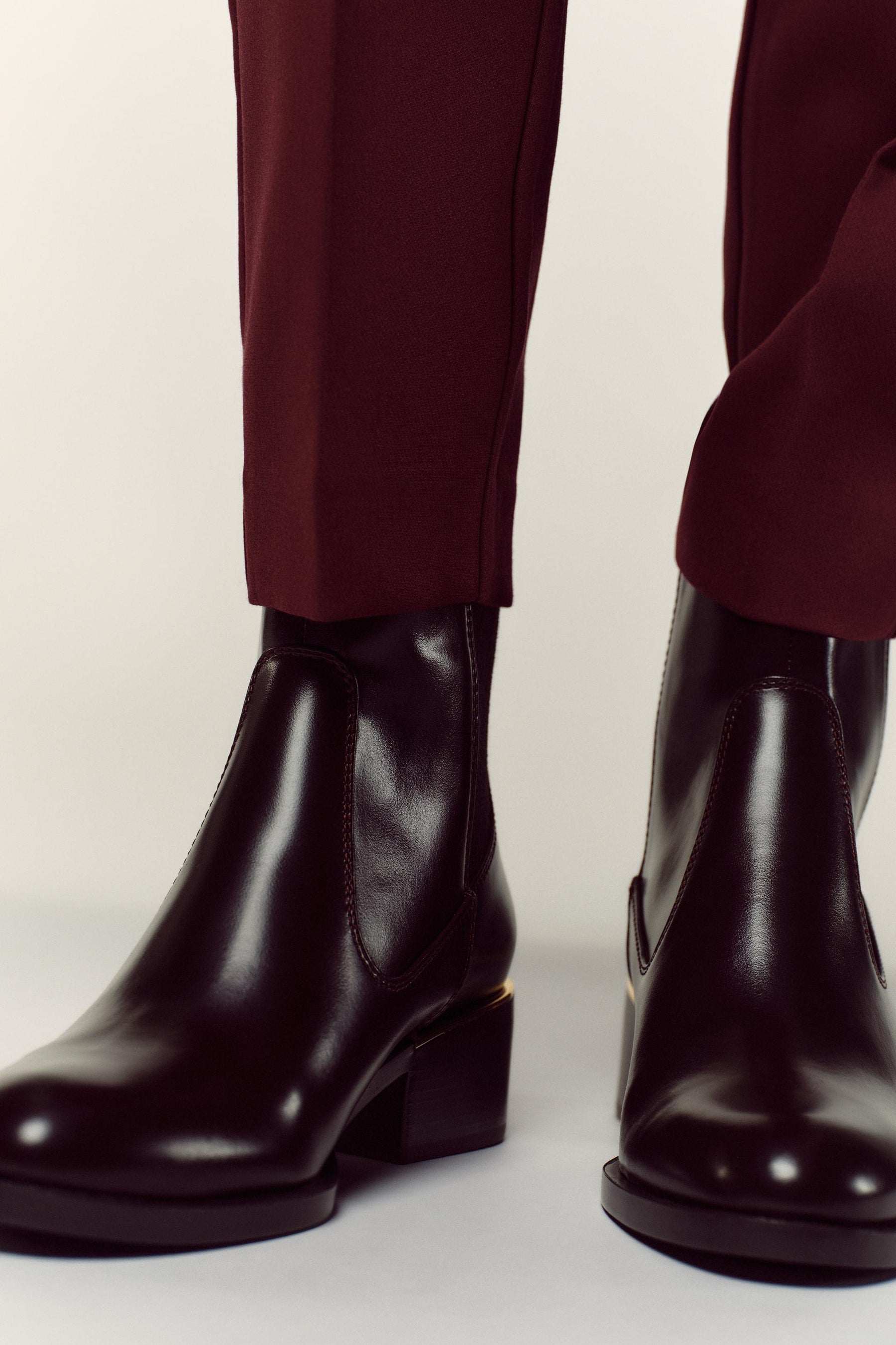 Stiefeletten mit Metall