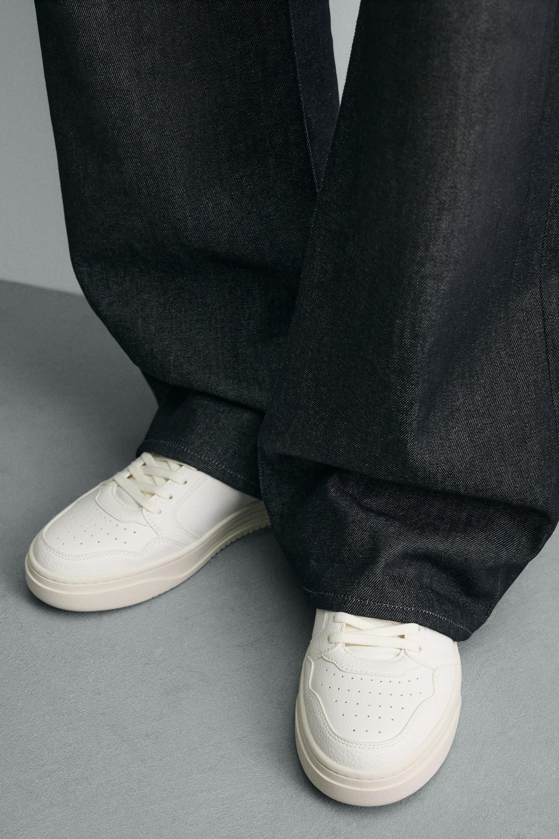 RETRO STYLE TRAINERS - Image 3