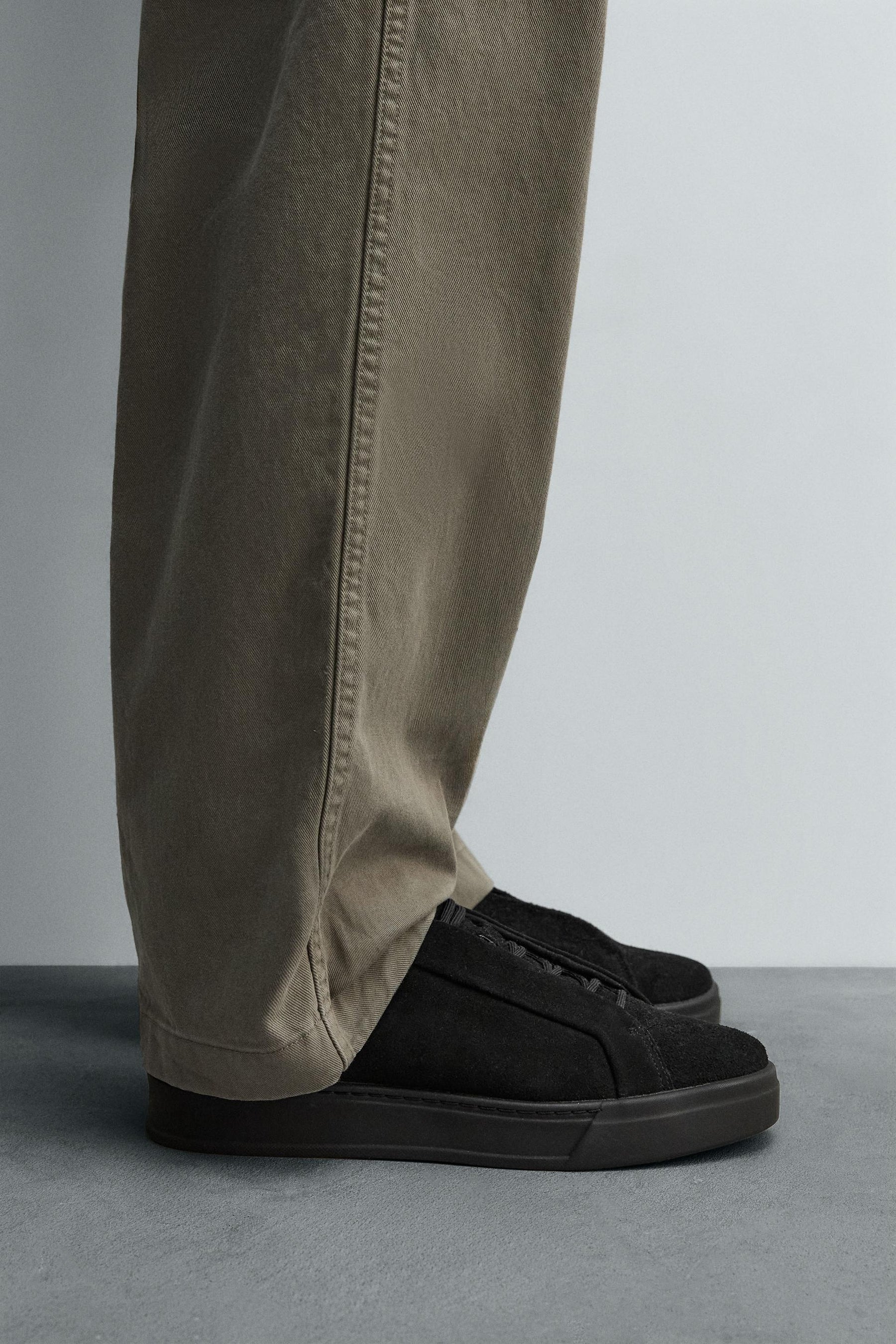 MONOCHROME LEATHER TRAINERS - Image 1