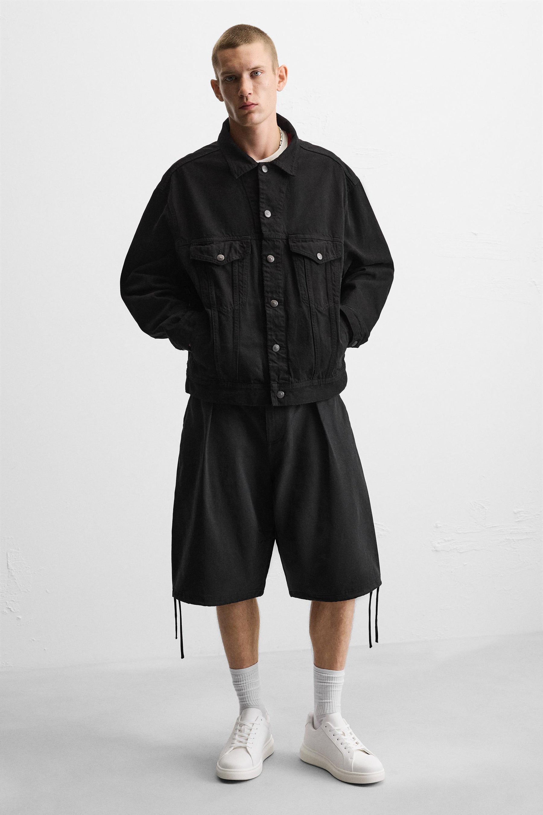 Klobige, einfarbige Sneaker