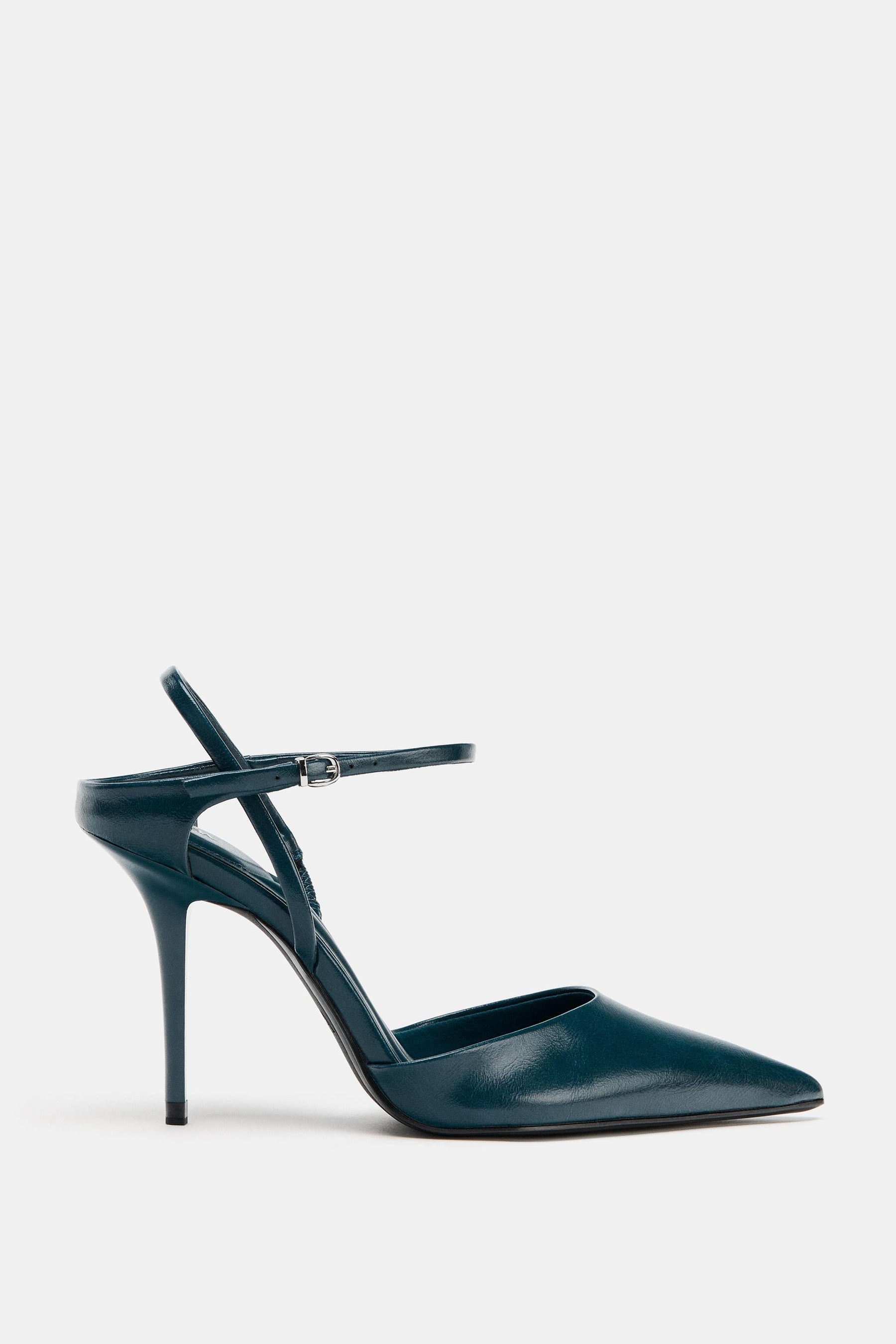 Slingback-Pumps mit Riemen