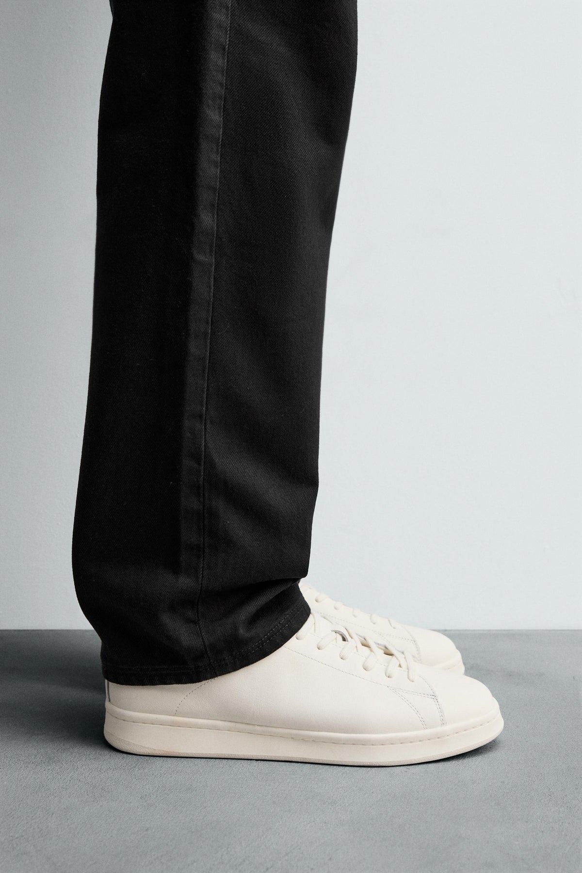 LEATHER TRAINERS - Image 1