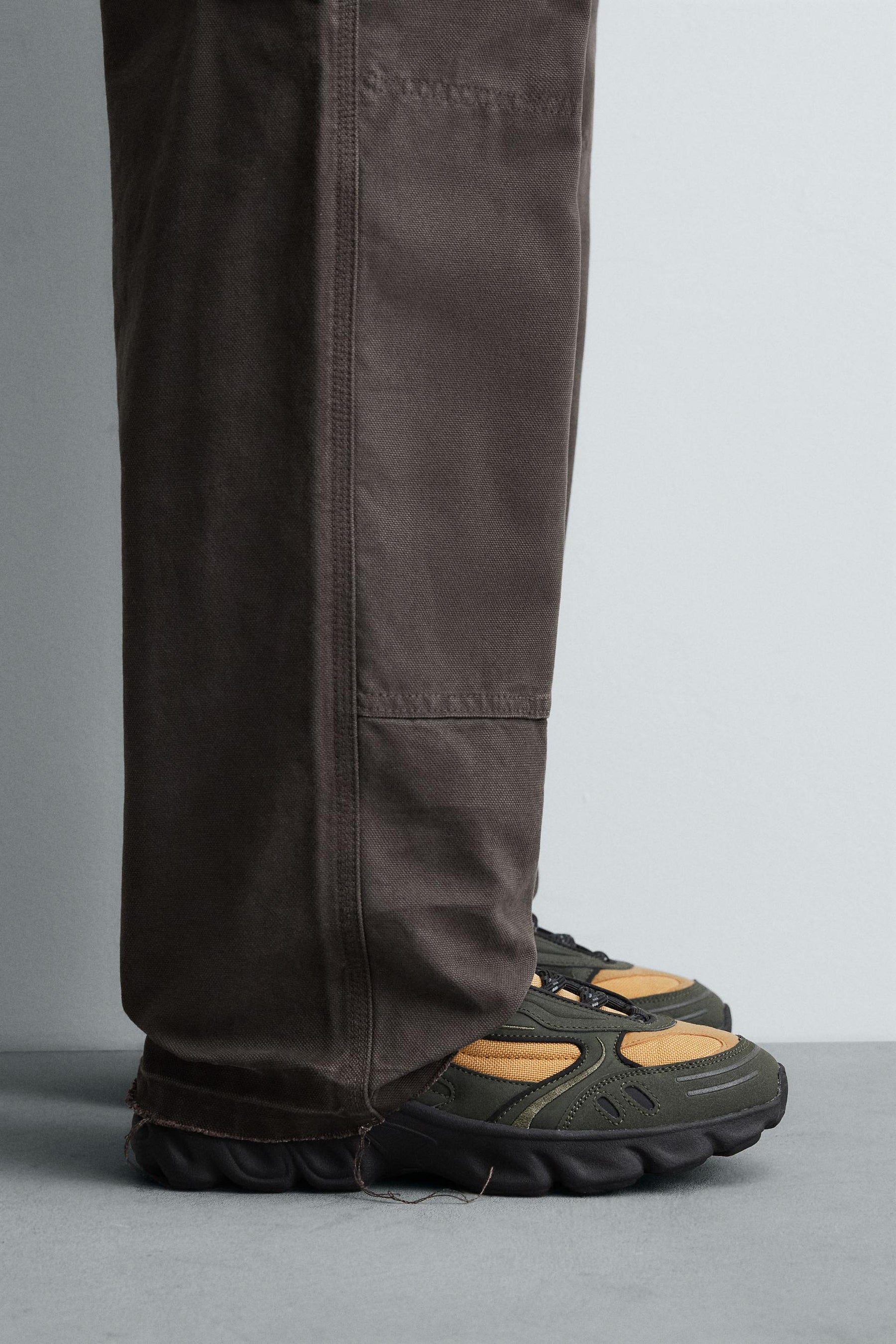 CHUNKY SOLE SNEAKERS - Image 1