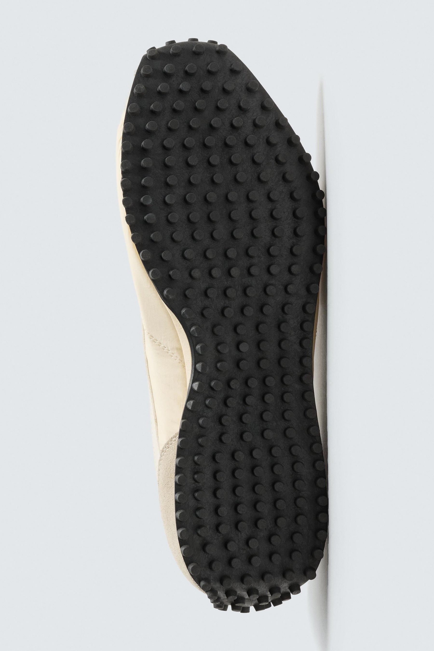 NYLON LIMITED EDITION TRAINERS - Image 4