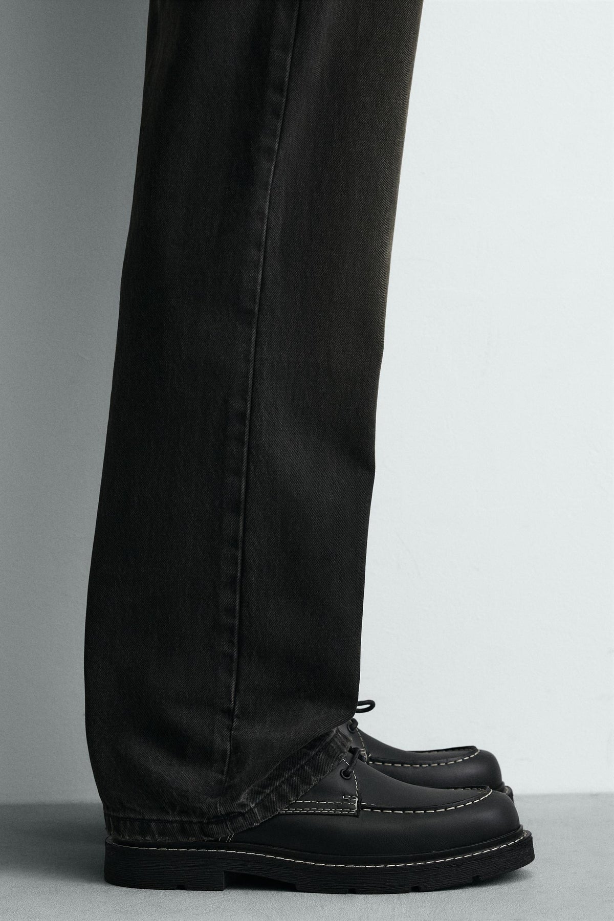 STITCHED LEATHER SHOES - Image 1