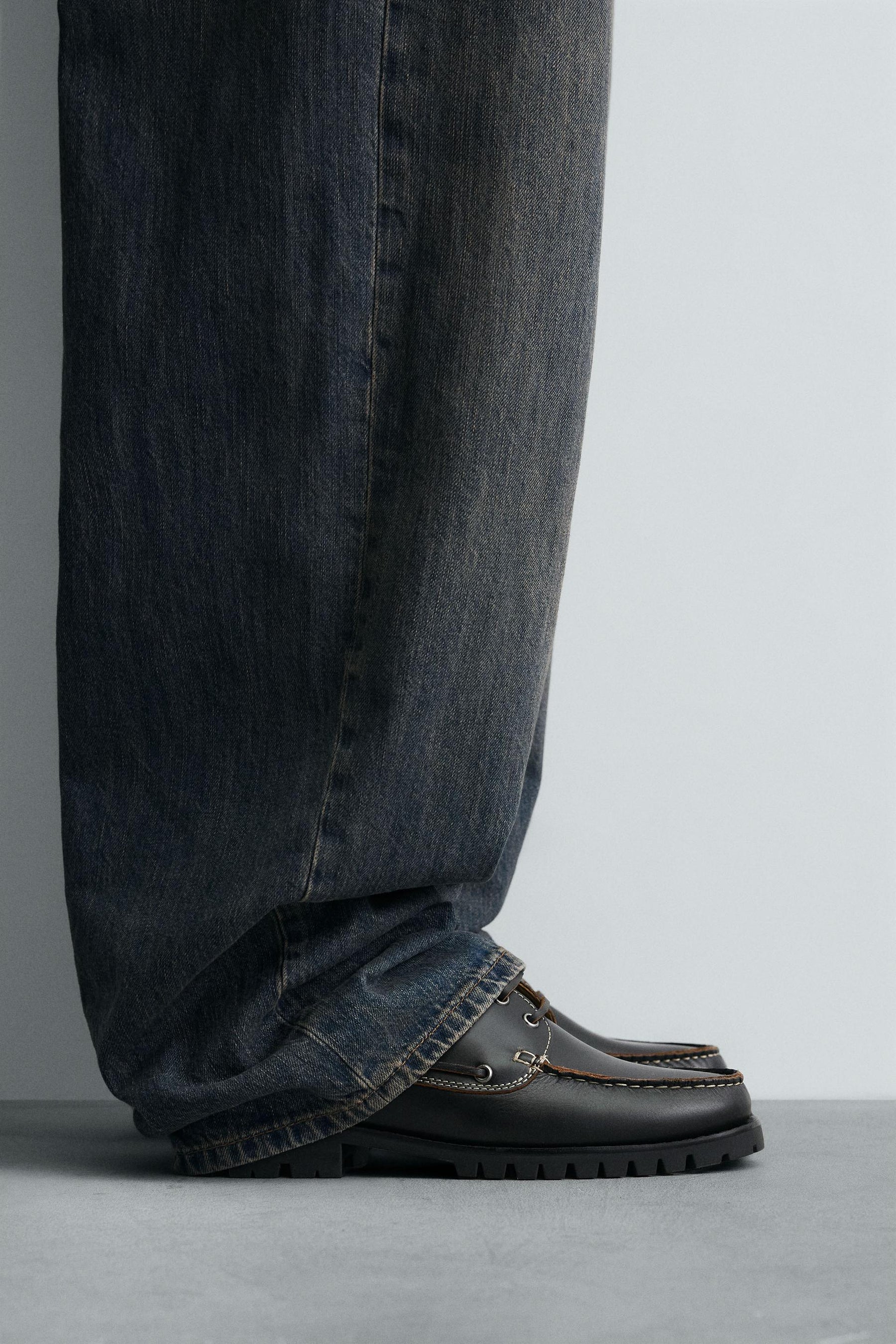 LEATHER DECK SHOES - Image 1