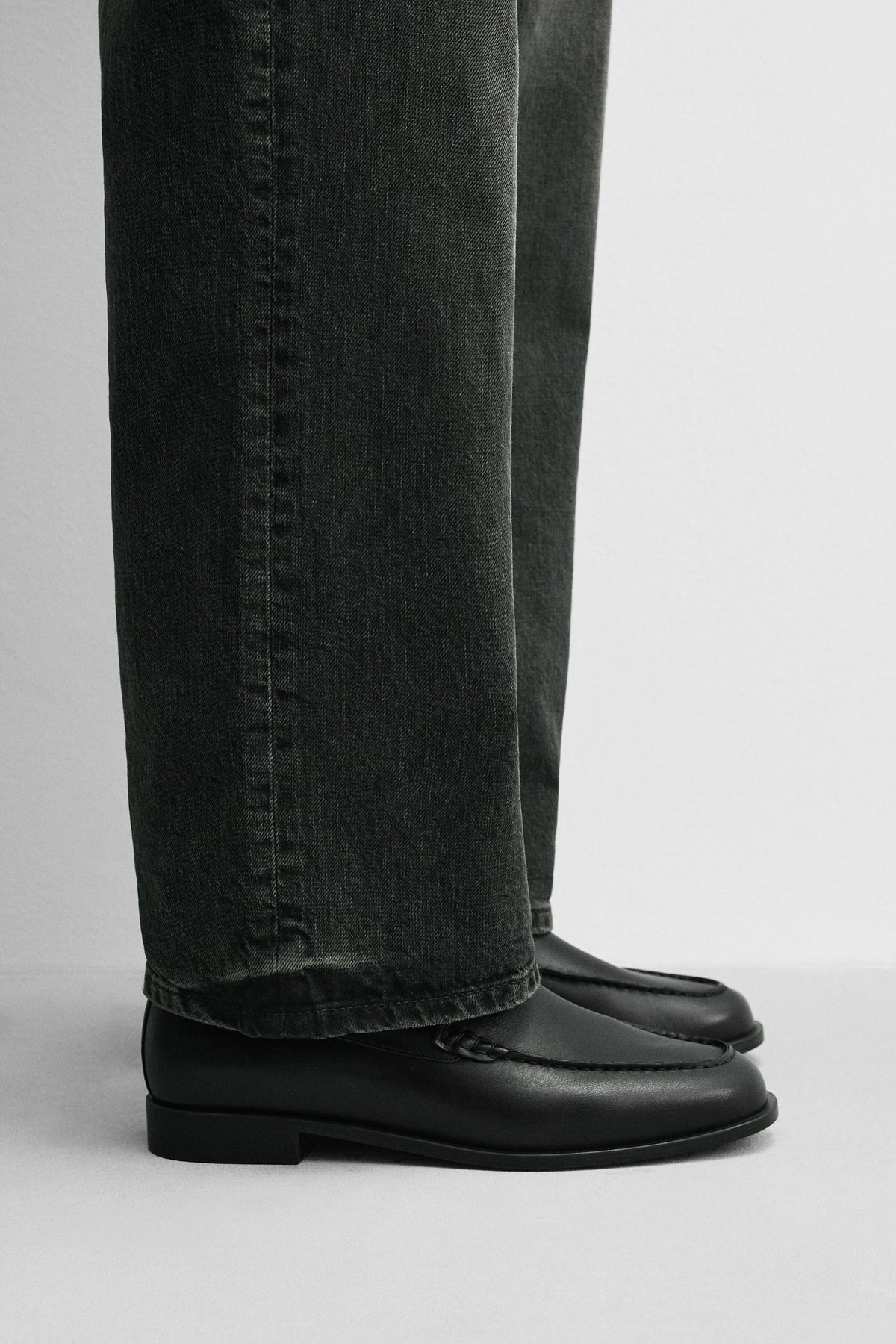 SMART LEATHER LOAFERS - Image 1