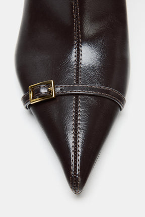 Stiefeletten mit Schnallen