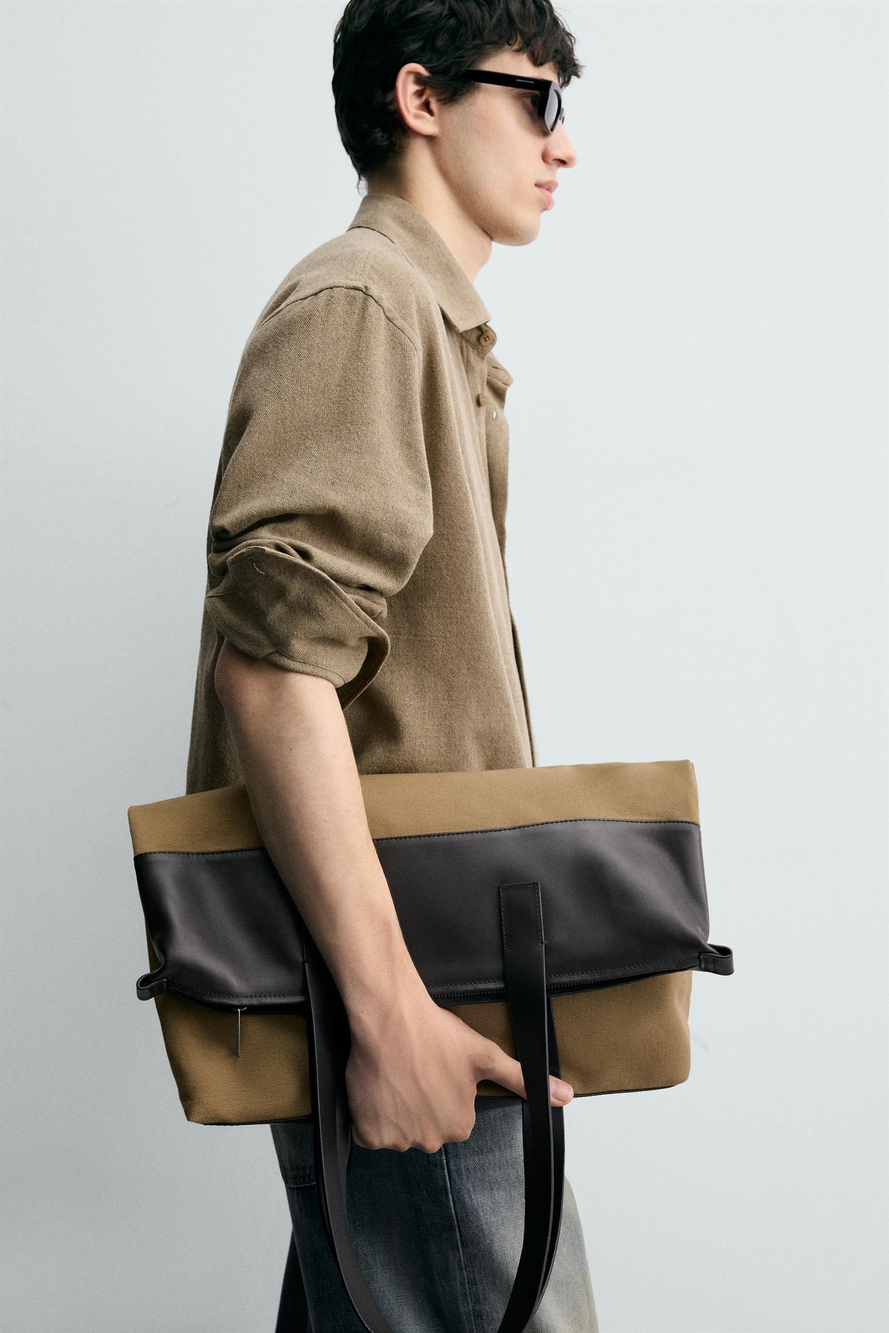 SHOPPER BAG WITH LEATHER DETAILS - Image 2