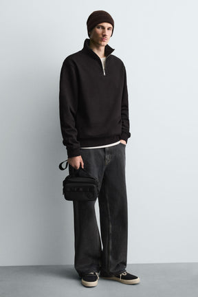 RUBBERISED CROSSBODY BAG - Image 2